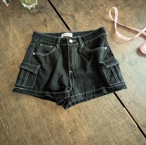 Sixty-Six black contrast hem shorts